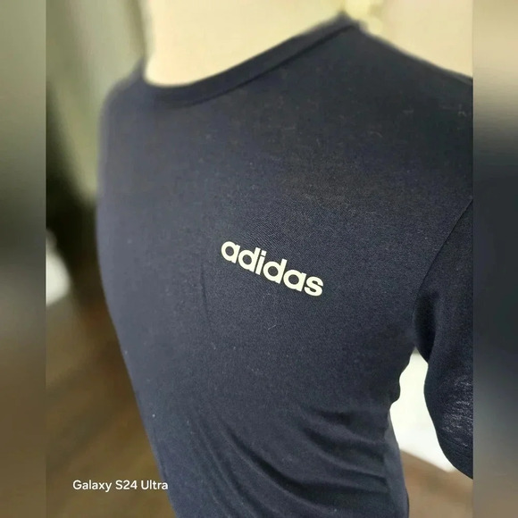 Adidas Essentials Plain T-Shirt - Small - Picture 4 of 6